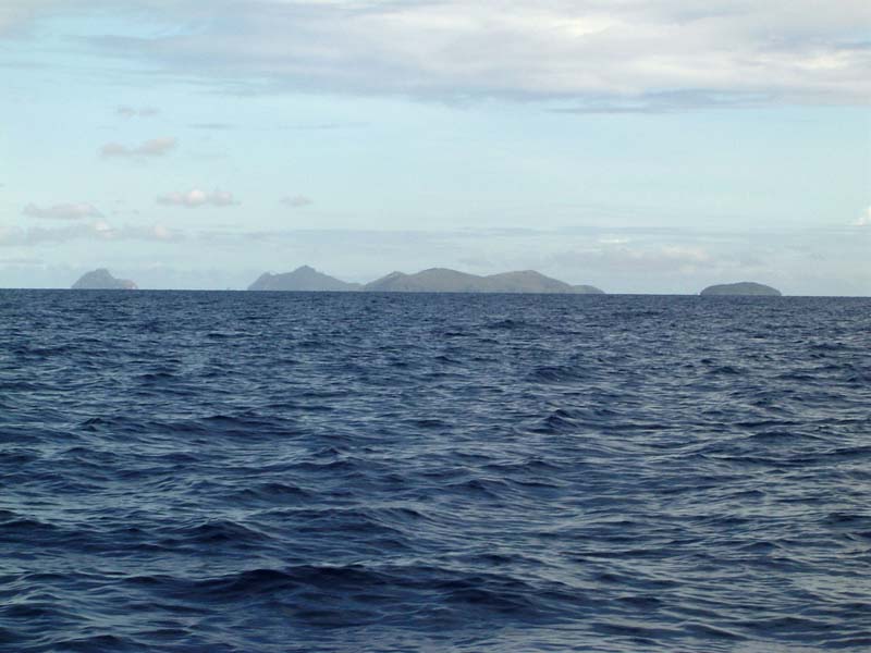 mamanucas monuriki on left where castaway filmed